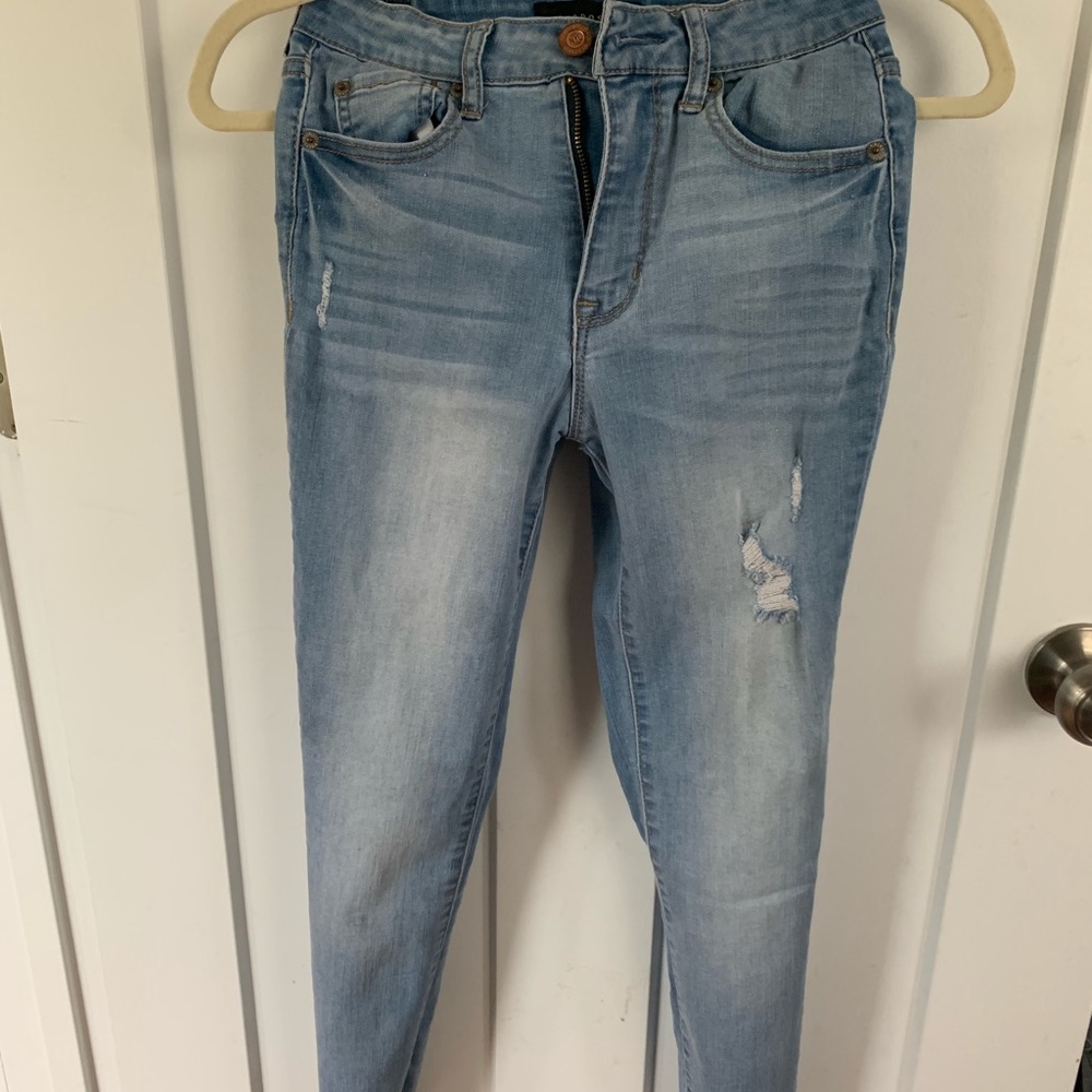 Aeropostale Light Wash Ripped Jeans